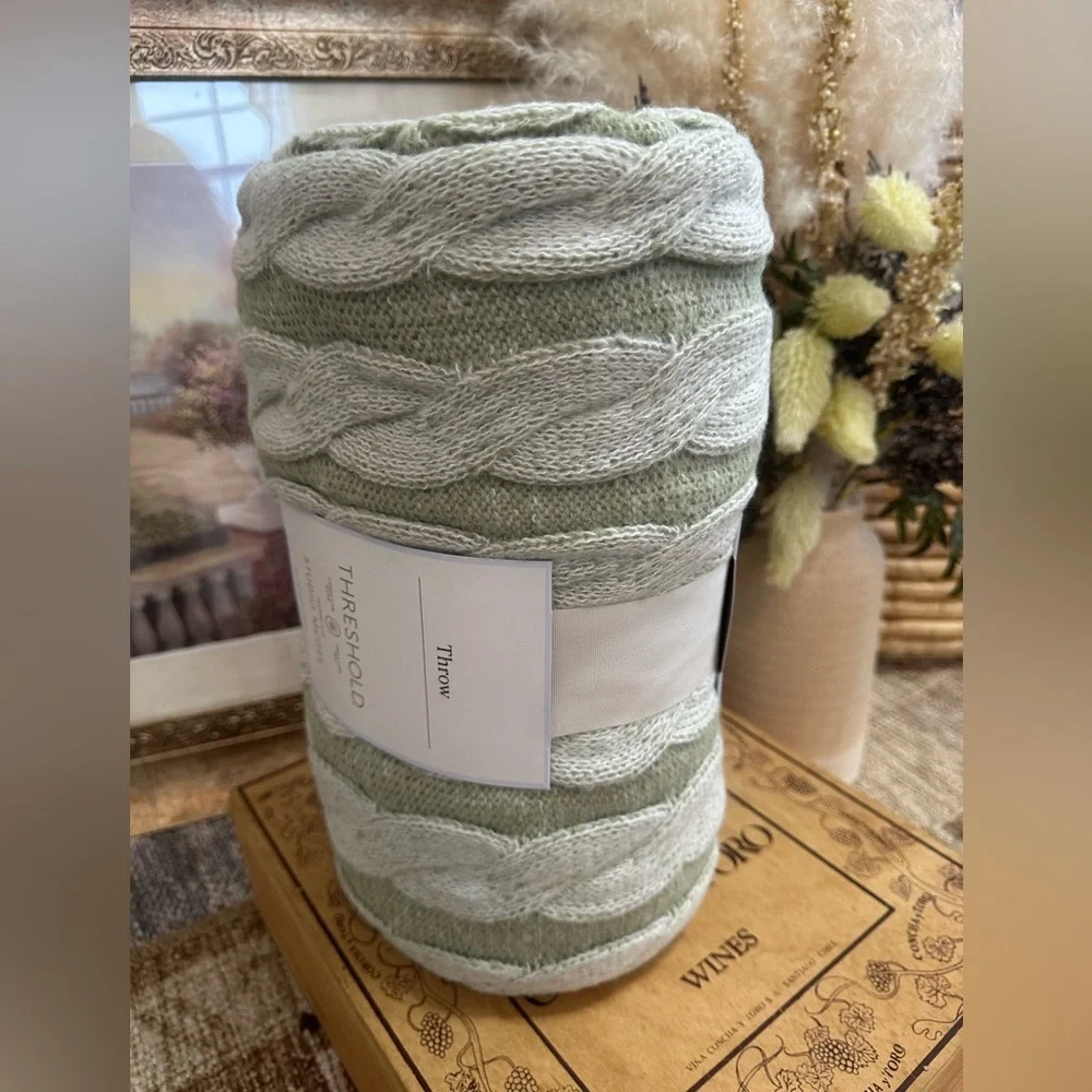 New Threshold Twisted Cable Knit Throw Blanket Green Cream Studio McGee 50x60”